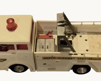 644 - Marx Super Highway Service Toy Truck 10 x 22 x 9
