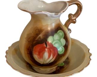 569 - Pitcher & Bowl Set - 6" tall
