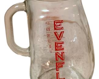111 - Vintage Evenflo Glass Measuring Pitcher, 4 cups 7" tall

