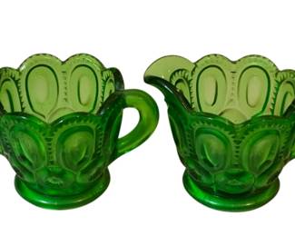 122 - Vintage L.E. Smith Moon & Stars Creamer & Sugar Green Glass - 3" tall
