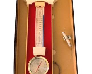 26 - Vintage Thermometer & Hygrometer Weather Station 14" tall used as-is electric/electronic/mechanical item - no guarantee all components, untested
