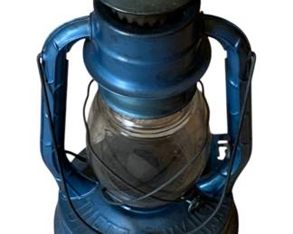 600 - Dietz Lantern - 14" tall
