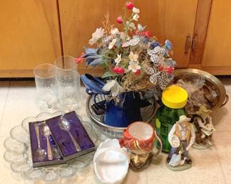 143 - Lot of Assorted Items
