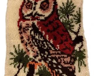 549 - Wall Hanging Hook Rug of an Owl - 28 x 20
