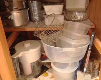 117 - Cabinet Lot
