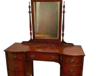 355 - Vintage Mahogany Dresser w/ Mirror 70 x 49 x 19 - possibly by Dixie
