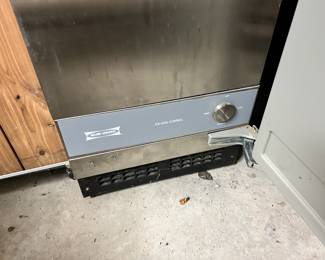Subzero Icemaker