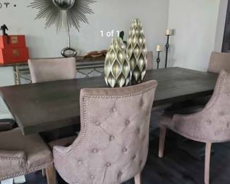 Restoration Hardware Table 85 inches, comes with extension leaves