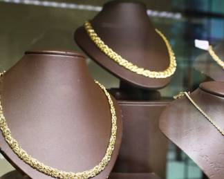 Gold Necklace- Ganem Jewelers Ahwatukee Location Estate Sale
Wednesday 8/13-Saturday 8/16, 10am-5pm
3602 E. Ray Road Phoenix AZ 85044
480-706-1850