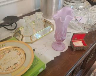 Glassware, including Fenton