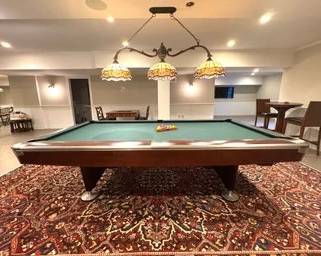 Brunswick 9 foot Gold Crown V Pool Table 