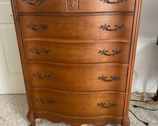 Bassett Furniture Dresser