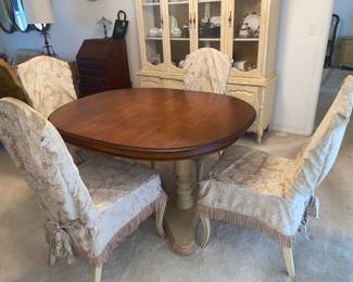 Dining Table and 5 Chairs