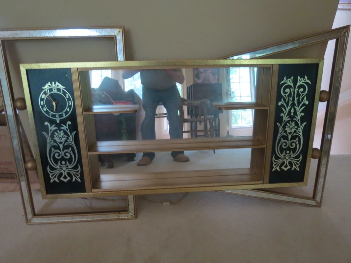 shadow box