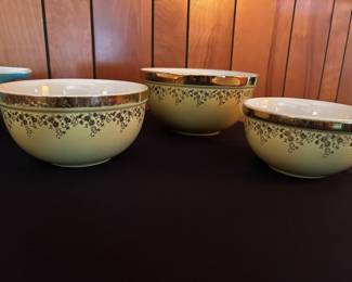 Halls Superior Quality Kitchenware Mixing Yellow and Gold Filigree Bowls
