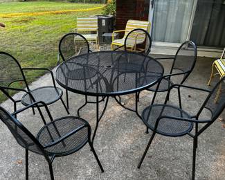 New Black Patio Table w 6 Chairs