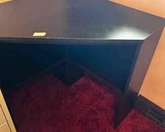 Nice Corner Desk