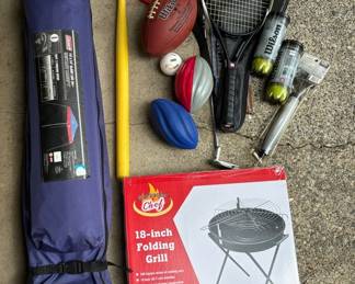 UW Tailgating Or Beach BBQ Lot
