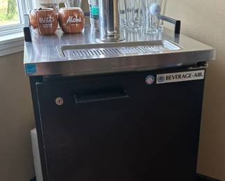 BeverageAir BM23B Single Tap Kegerator