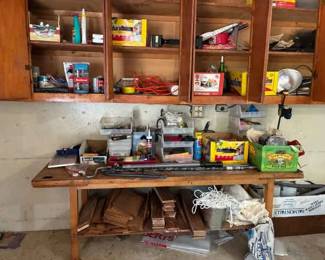 Pick The Tool Bench And Cabinets