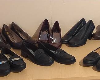 Womens Size 8 8.5 Loafers And Pumps