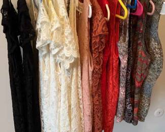 Sleeveless And CapSleeve Tops