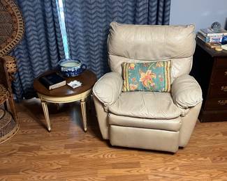 Leather recliner