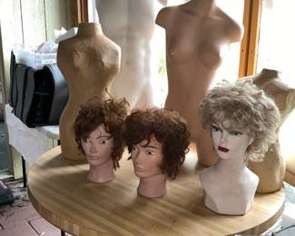 Manequins