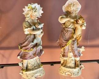 Porcelain figures