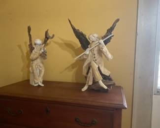 Signed angle sculptures