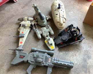 Star Wars toys:  Jedi Gun, Y wing star fighter, darth Vaders star destroyer, rebel Transport ship, Slave I transport ship, heavy assault star fighter B wing