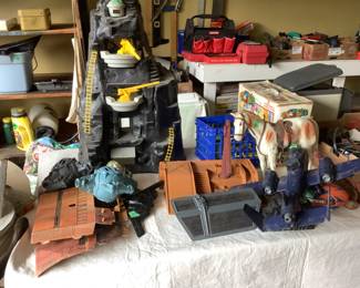 Star Wars items and other toys