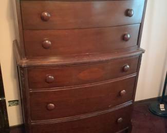 Beautiful chest of drawers…measures