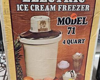 ICE CREEM FREEZER