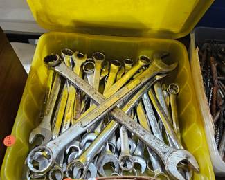 WRENCH LOT