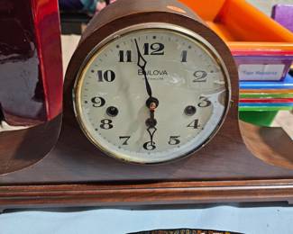 MANTLE CLOCK
