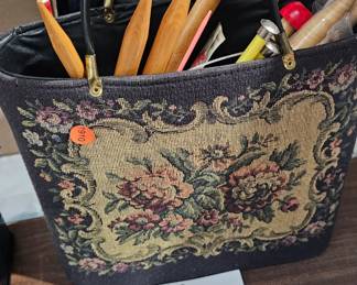 KNITTING NEEDLES / BAG / ETC