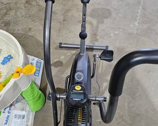 EXERCISE MACHINE