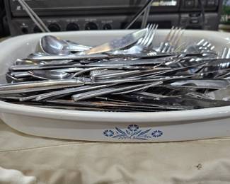 CORNING WARE / FLATWARE
