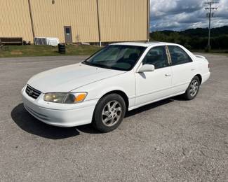2001 TOYOTA CAMRY CAR
