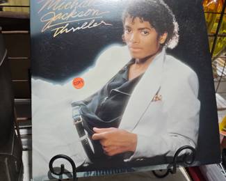 MICHAEL JACKSON THRILLER RECORD ALBUM