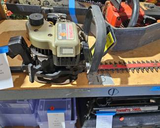 HEDGE TRIMMER