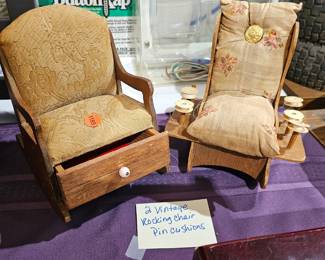 SMALL CHAIR PIN CUSHIONS