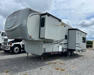 2011 Heartland Recreational Vehicles Bighorn Camper
