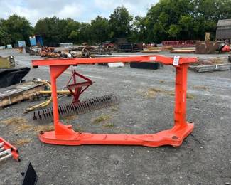KUBOTA LOADER FRAME