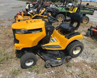 CUB CADET XT1 LAWN MOWER