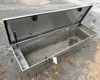 TRUCK TOOL BOX