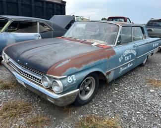 FORD GALAXIE CAR