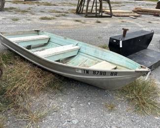 V BOTTOM BOAT