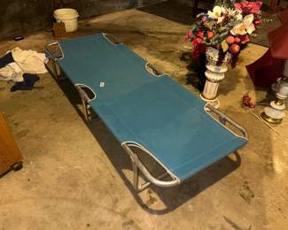 FOLD UP COT